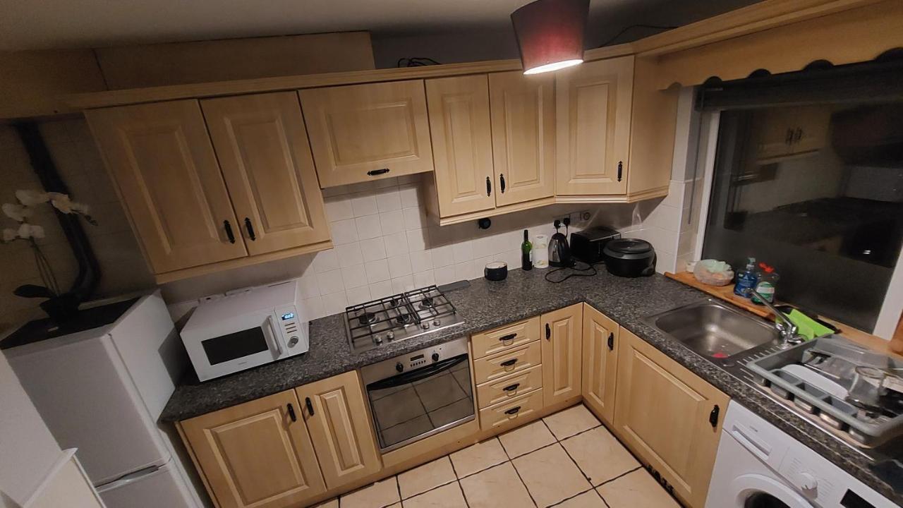 Small Single Room Letterkenny Exterior photo