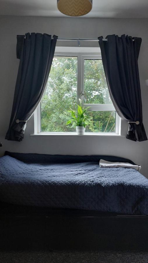 Small Single Room Letterkenny Exterior photo
