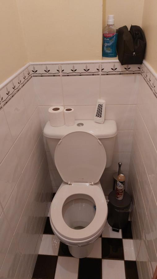 Small Single Room Letterkenny Exterior photo